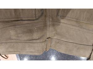 Pantalon de chasse en cuir kaki de la marque "Verney Caron" neuf.