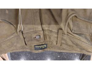 Pantalon de chasse en cuir kaki de la marque "Verney Caron" neuf.