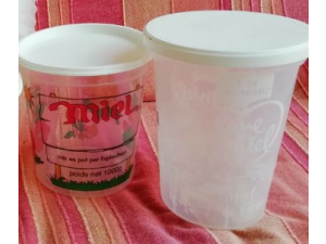 Pots de miel vide plastique