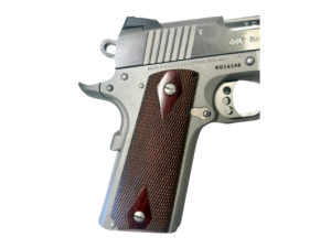 Pistolet Colt 1911 Government rail cal. 45 ACP