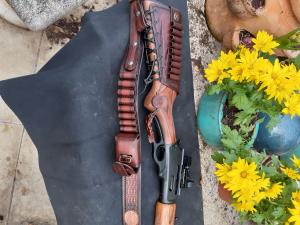 MARLIN 336  EN 30/30 AVEC POINT ROUGE-BRETELLE ET CARTOUCHIERE