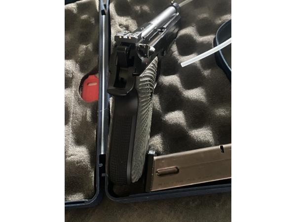 PISTOLET BERETTA 92 FS