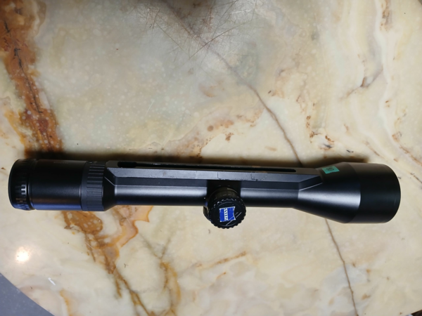 Vends Lunette ZEISS Diavari VM 2,5 10 x 50 rét.lumineux