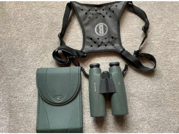 Jumelle swarovski 10x50 wb