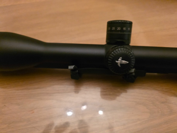 Lunette swarovski z8i 3,5-28 x50 avec tourelle et montage blaser