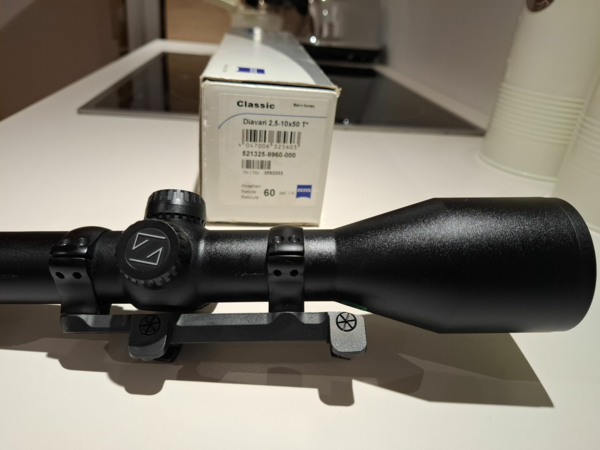 Lunette Zeiss Diavari classic 2.5-10x50 T* Reticule 60 (point rouge crépusculaire)