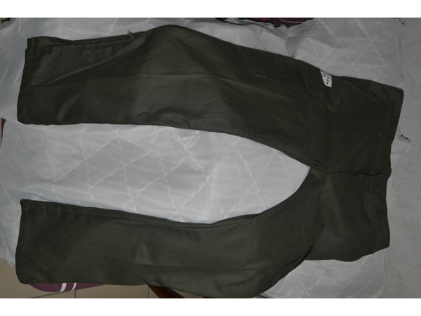 pantalon de chasse huilé NEUF taille 50