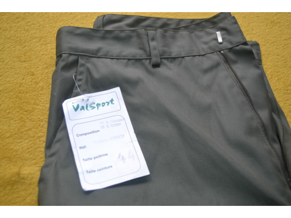 pantalon de chasse huilé NEUF taille 44