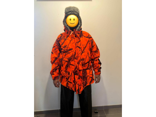 Veste de chasse et chapka