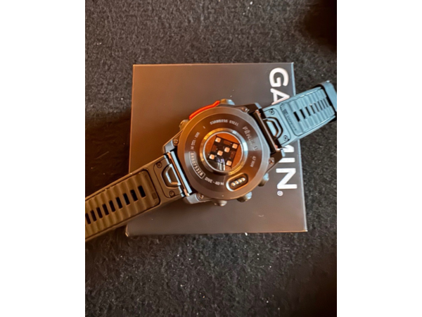 Montre Garmin Fenix 8 Amoled 47mm.