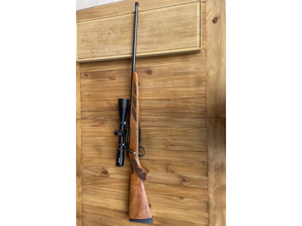 Tikka t3 Hunter 270wsm fileté + Bushnell nitro 2,5/15