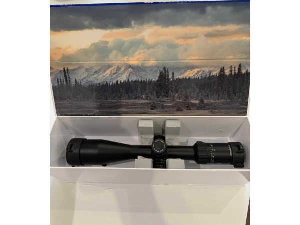lunette zeiss conquest v4 6-24x50
