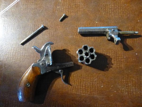 revolver à broche cal 7 mm