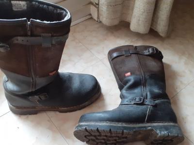 bottes cuir et vrai laine