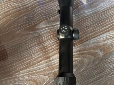 Zeiss victory diavari M 2,5-10x42 avec montage blaser