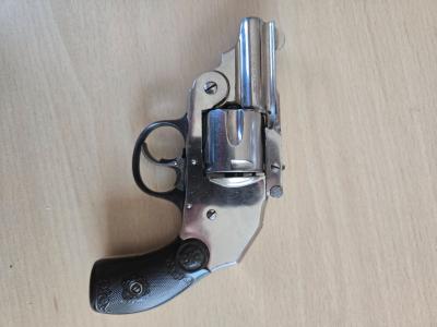 Revolver cal 38S&W