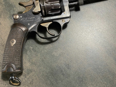 Révolver St Etienne 1892