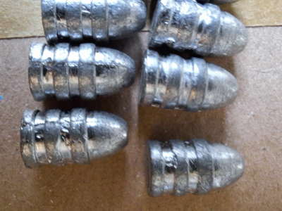 Elements de rechargement anciens 8mm et 380