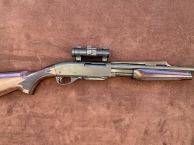 CARABINE A POMPE REMINGTON 7600 CAL 35 WHELEN AVEC POINT ROUGE