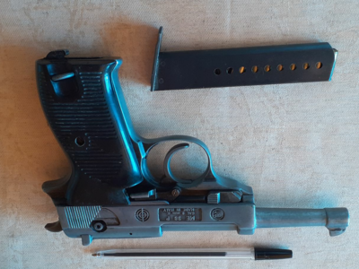 Pistolet d'alarme ME 38 P cal 8 mm K Bruni.
