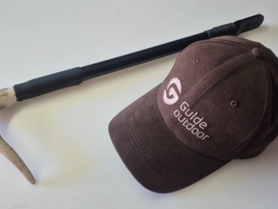 fouet de chasse + casquette