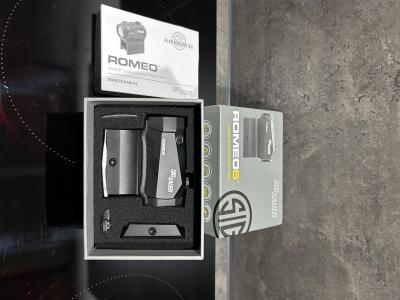 Point Rouge Sig Sauer ROMEO 5 avec 2 embases ( haut /bas ) neuf