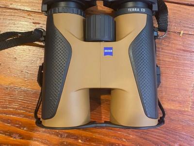 Jumelles Zeiss Terra ED 10x42 haut de gamme