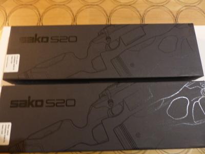 crosse et devant sako s20
